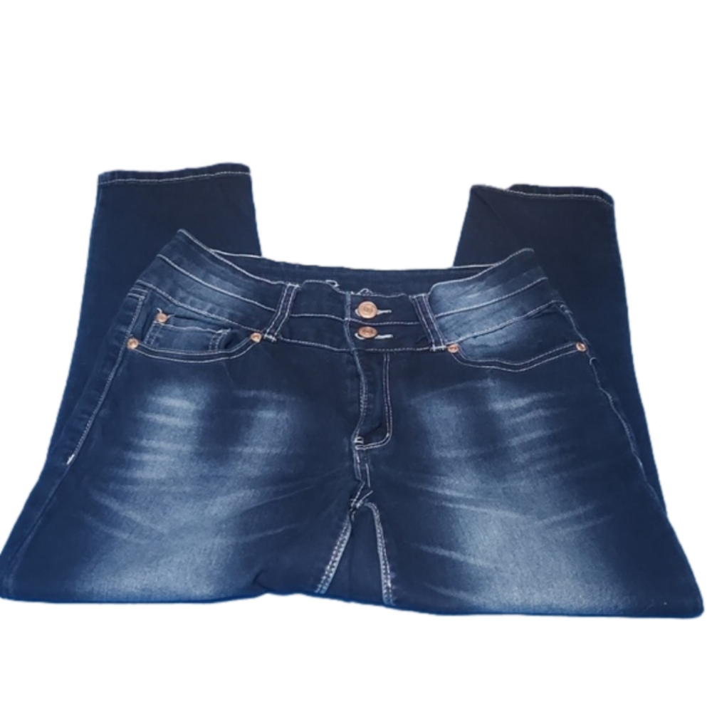 ♡Revolution by Revolt sz. 7 cropped jeans
